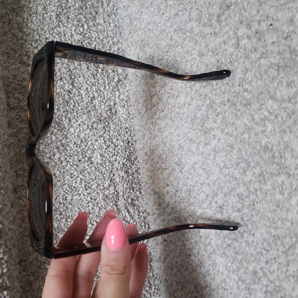 Chanel Tortoiseshell Sunglasses AUTHENTIC - Picture 9 of 12